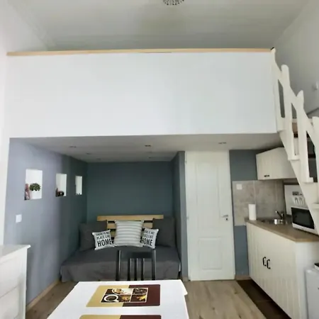 Standard By Hi5 - Wesselenyi 8 * Budapesta